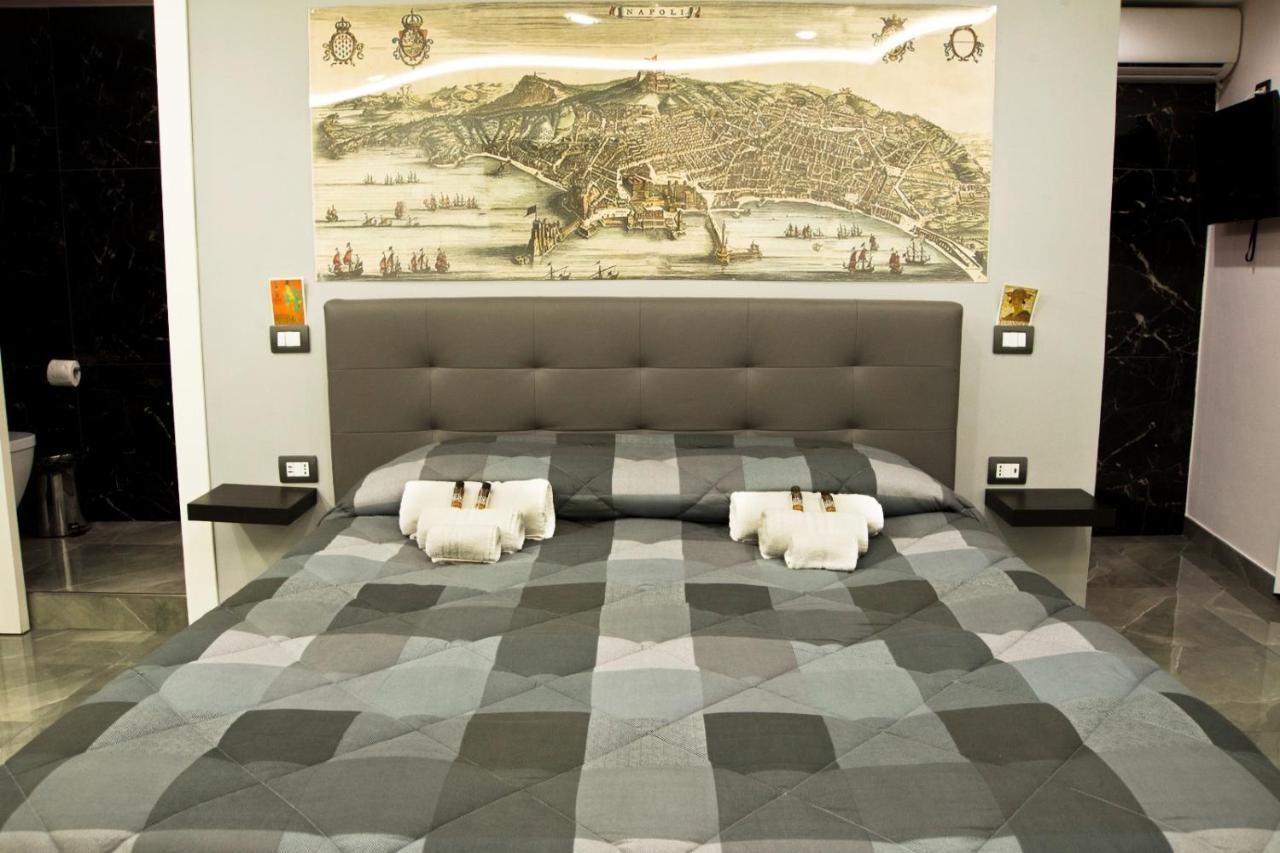 Suite Napoli Sotterranea Con Jacuzzi Luaran gambar