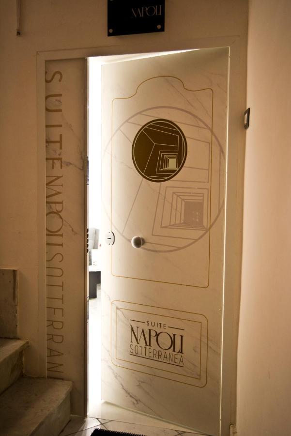 Suite Napoli Sotterranea Con Jacuzzi Luaran gambar