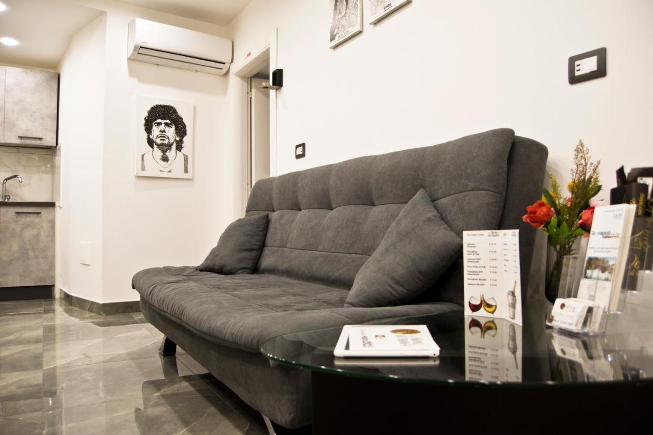 Suite Napoli Sotterranea Con Jacuzzi Luaran gambar