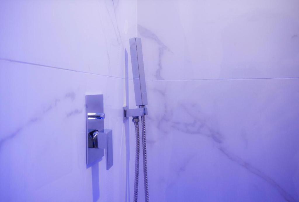Suite Napoli Sotterranea Con Jacuzzi Luaran gambar