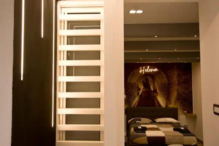 Suite Napoli Sotterranea Con Jacuzzi Luaran gambar