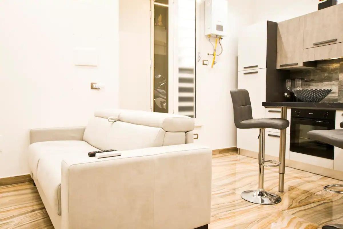 Suite Napoli Sotterranea Con Jacuzzi Luaran gambar